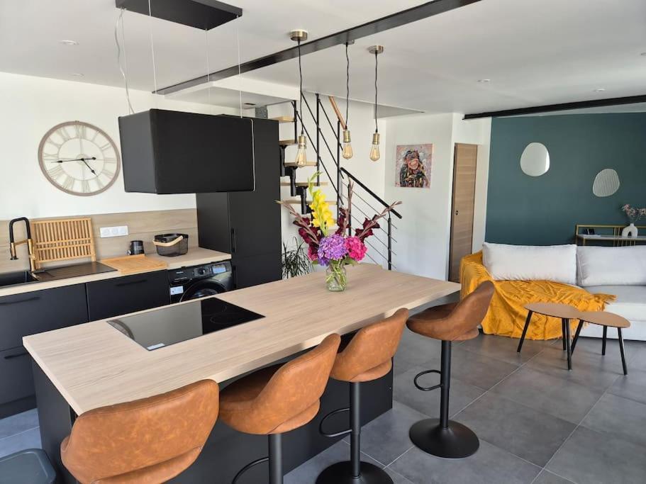 Casa Delia, Maison Lumineuse Et Moderne Belz Bagian luar foto